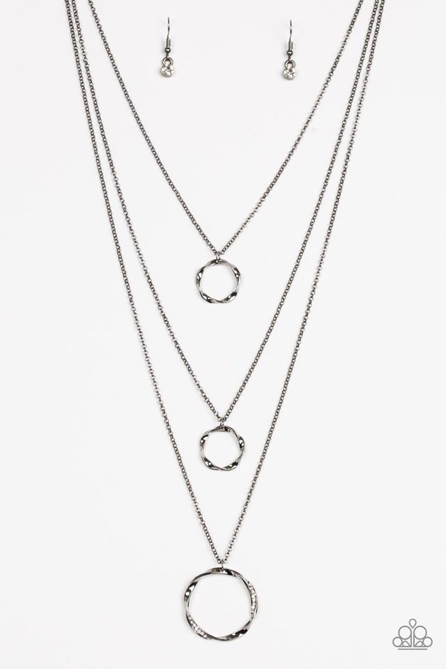 Torcido atemporalmente - Negro