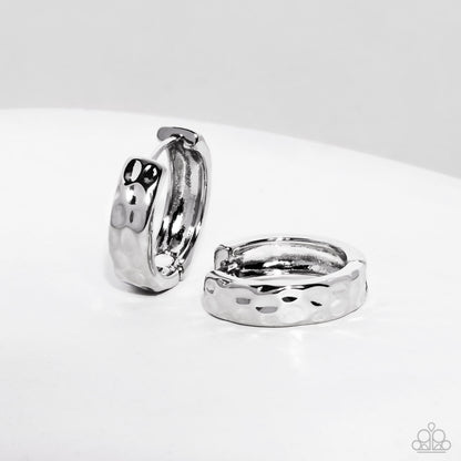 Hammered Hyperaware - Silver