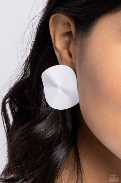 Moody Masterpiece - White