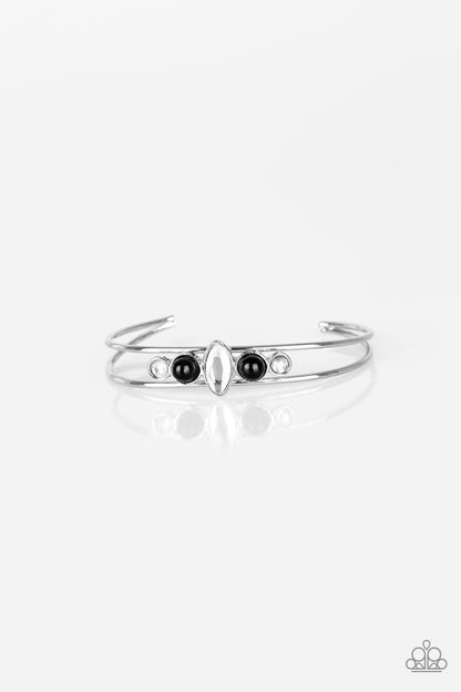 Invitado de un invitado - Negro