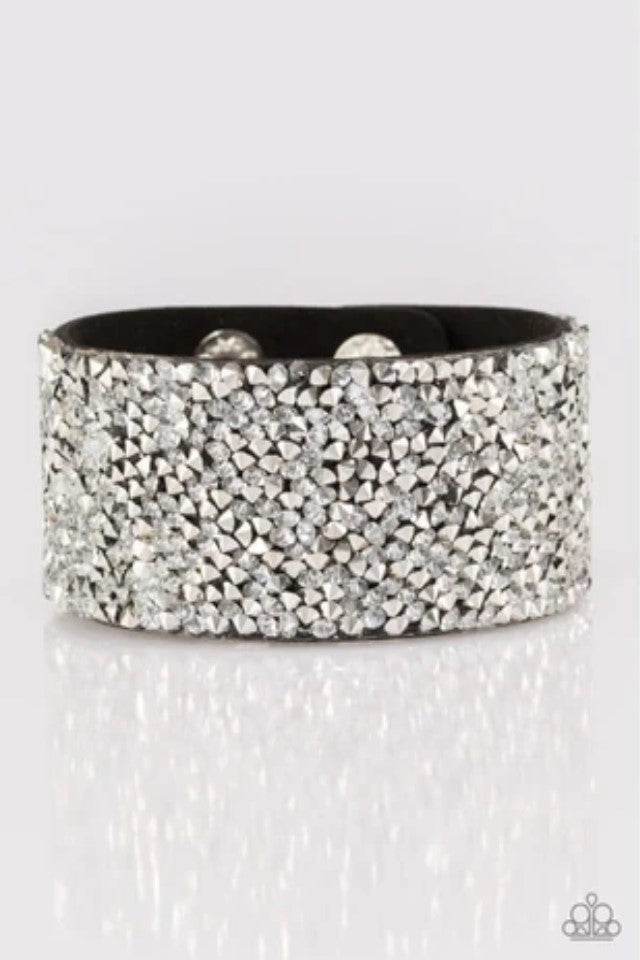 Más por tu dinero - Negro